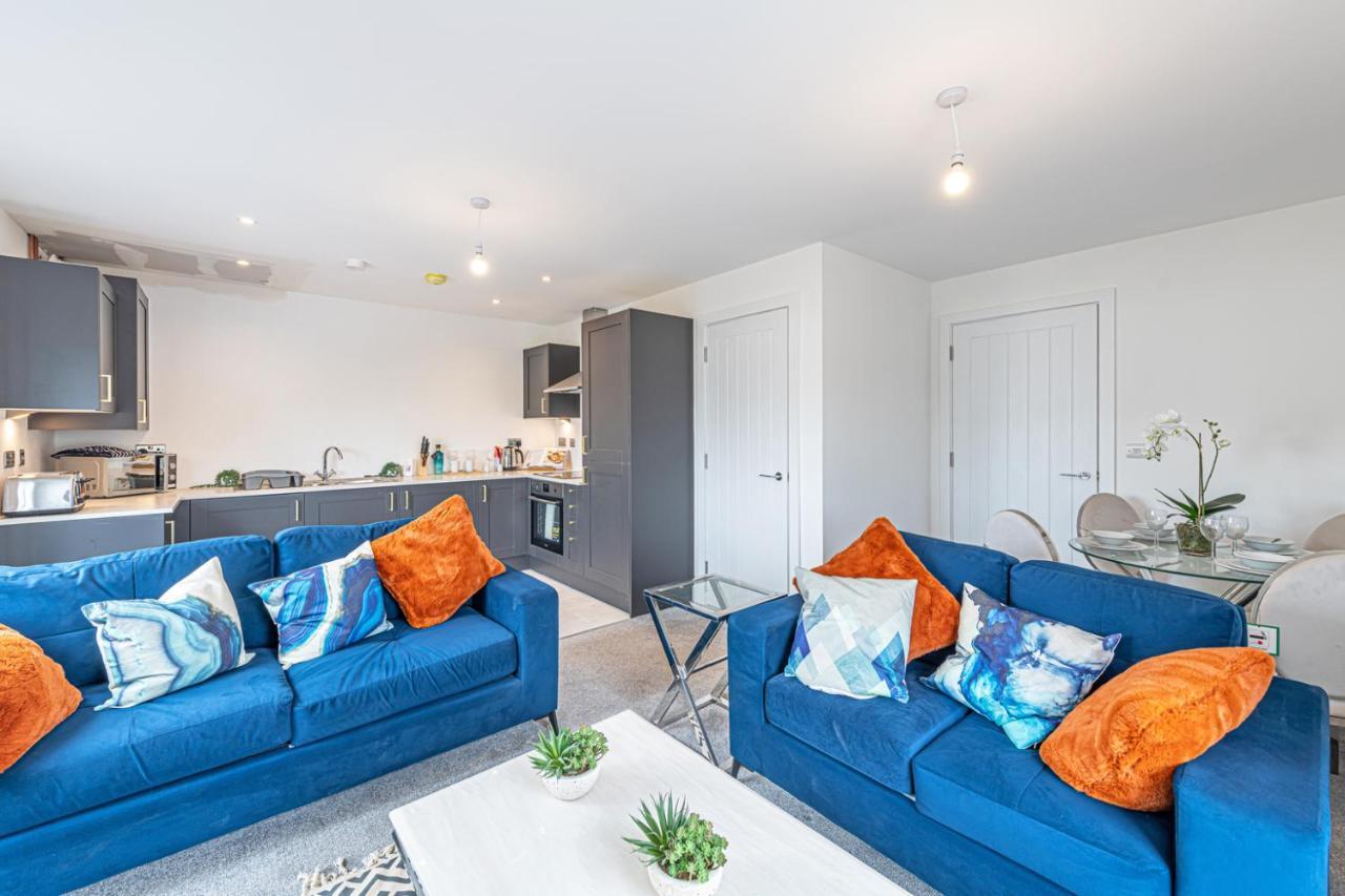 Gospel Heights Luxury Apartments With Parking 헤즈월 외부 사진