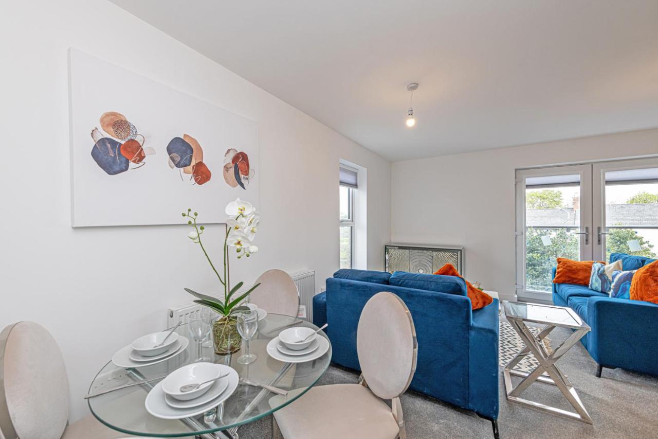 Gospel Heights Luxury Apartments With Parking 헤즈월 외부 사진