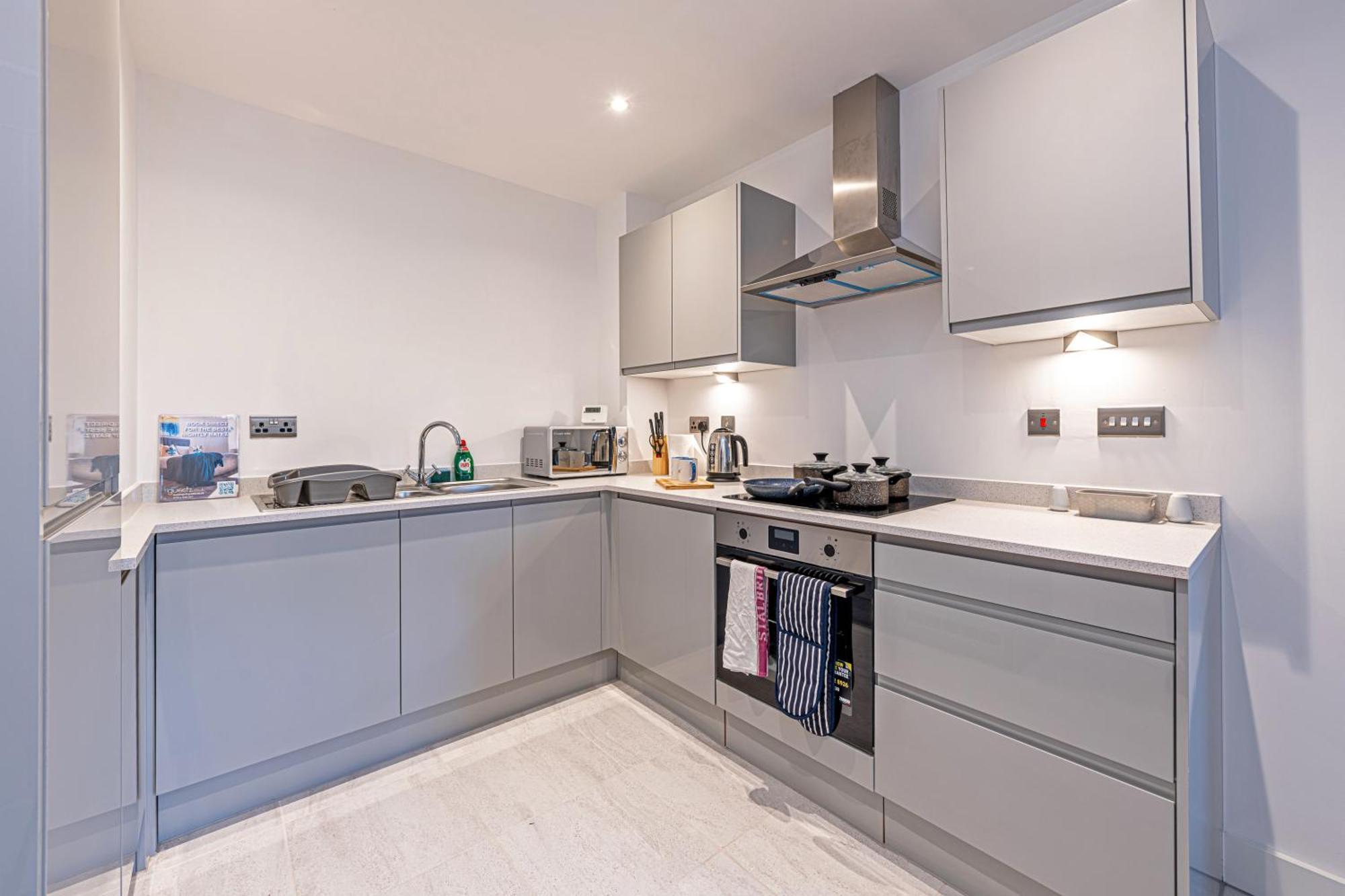 Gospel Heights Luxury Apartments With Parking 헤즈월 외부 사진