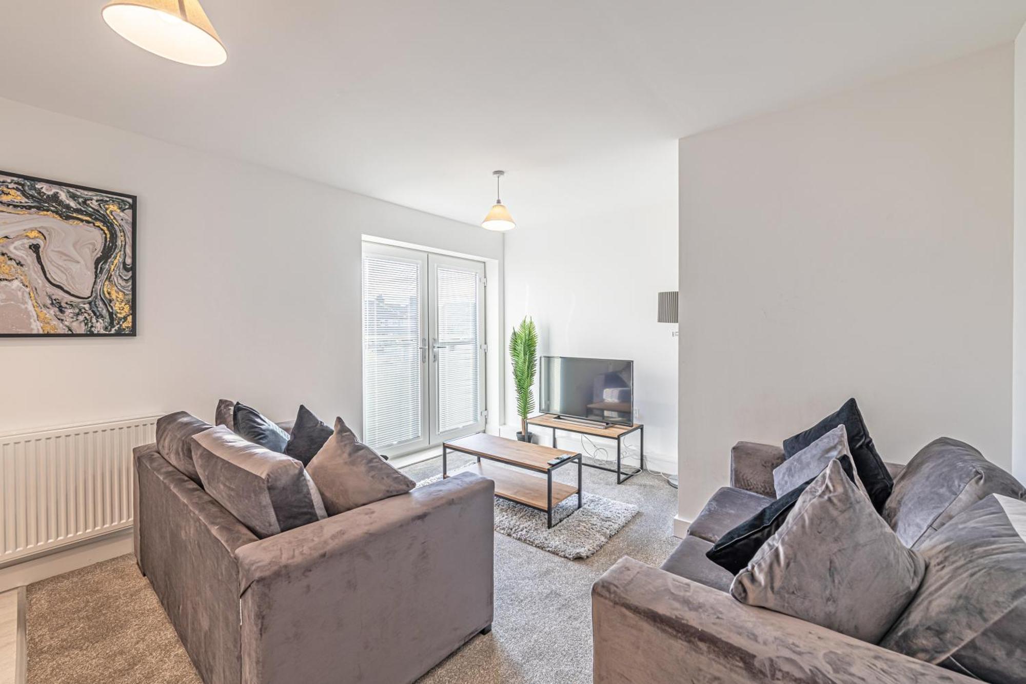 Gospel Heights Luxury Apartments With Parking 헤즈월 외부 사진